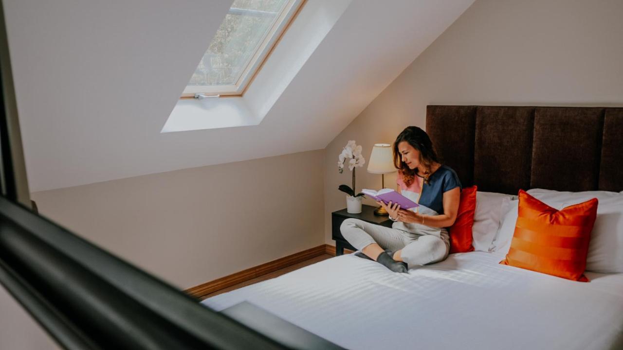 Five Lamps Suites Dublin Extérieur photo