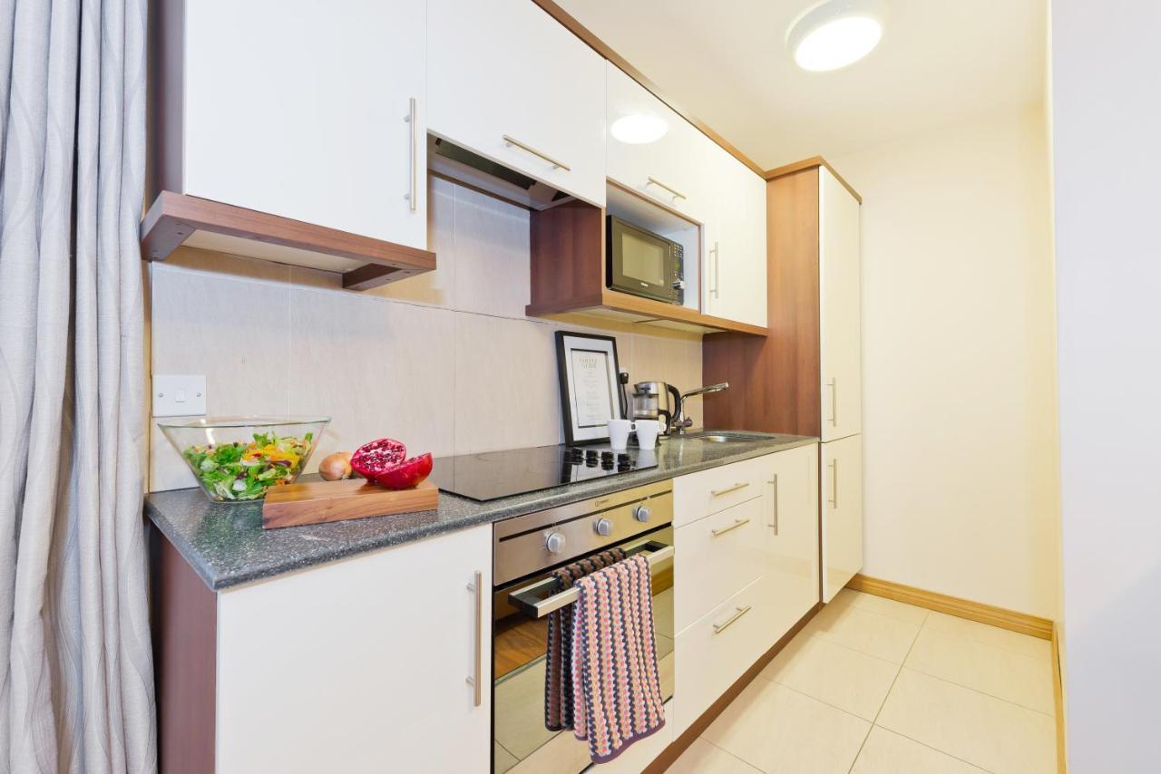 Five Lamps Suites Dublin Extérieur photo