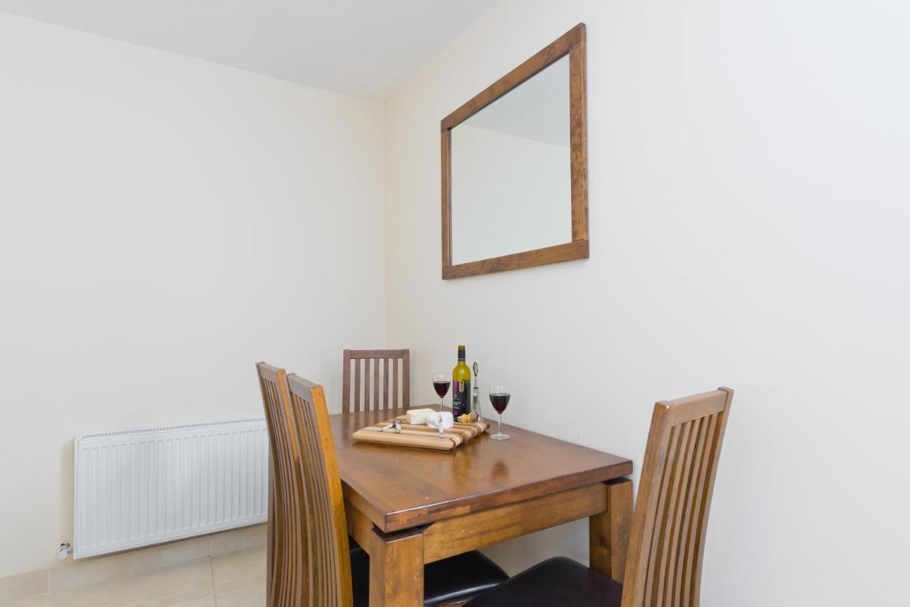 Five Lamps Suites Dublin Extérieur photo