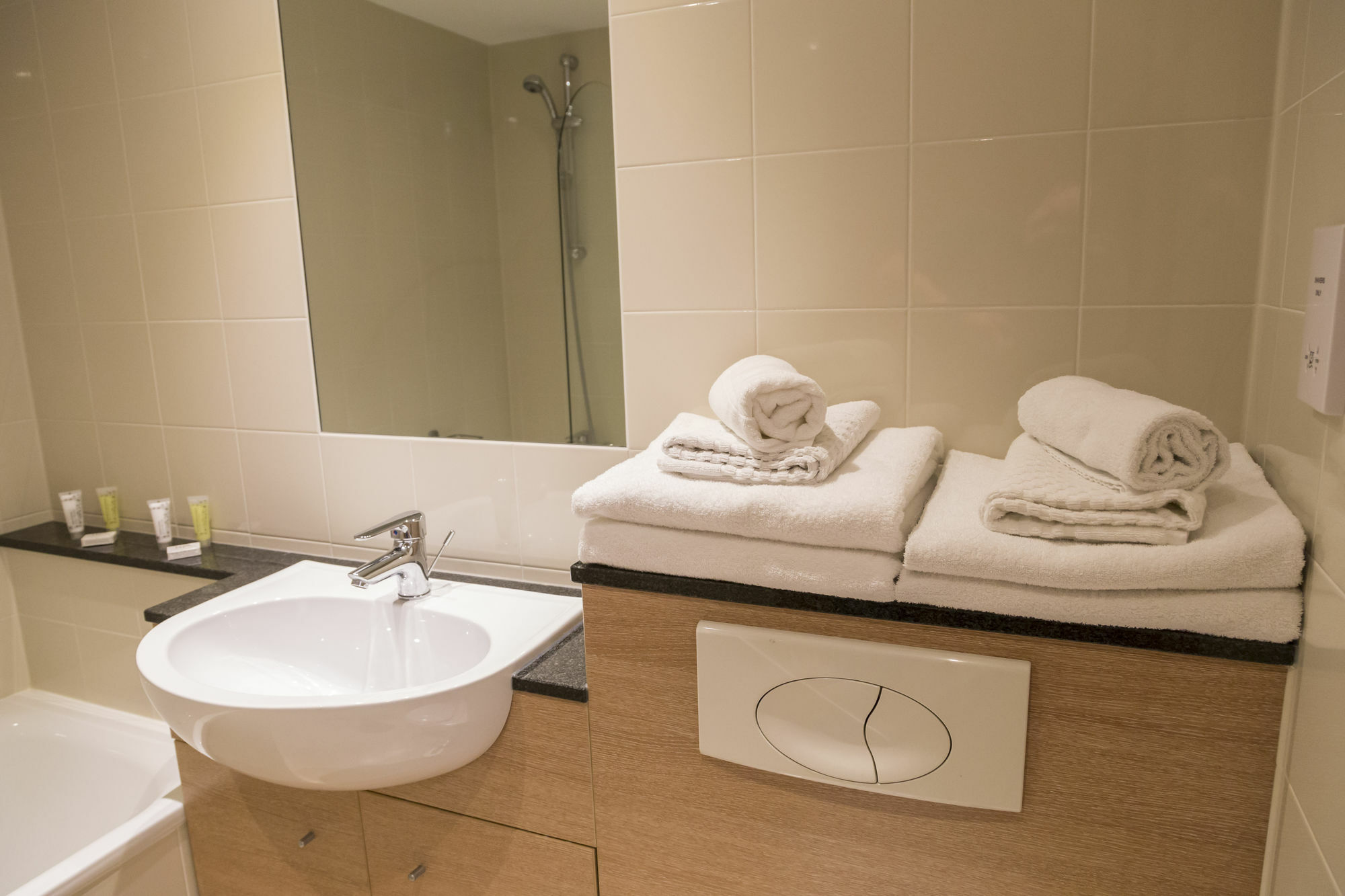 Five Lamps Suites Dublin Extérieur photo