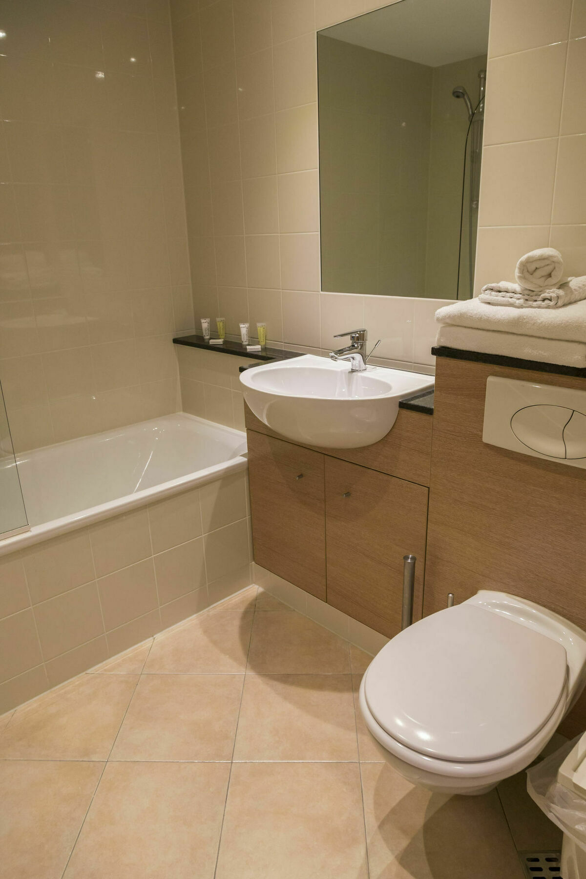 Five Lamps Suites Dublin Extérieur photo